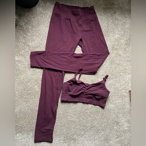 Aerie Chill Play Move Bra and Leggings Set (Berry Burgundy)